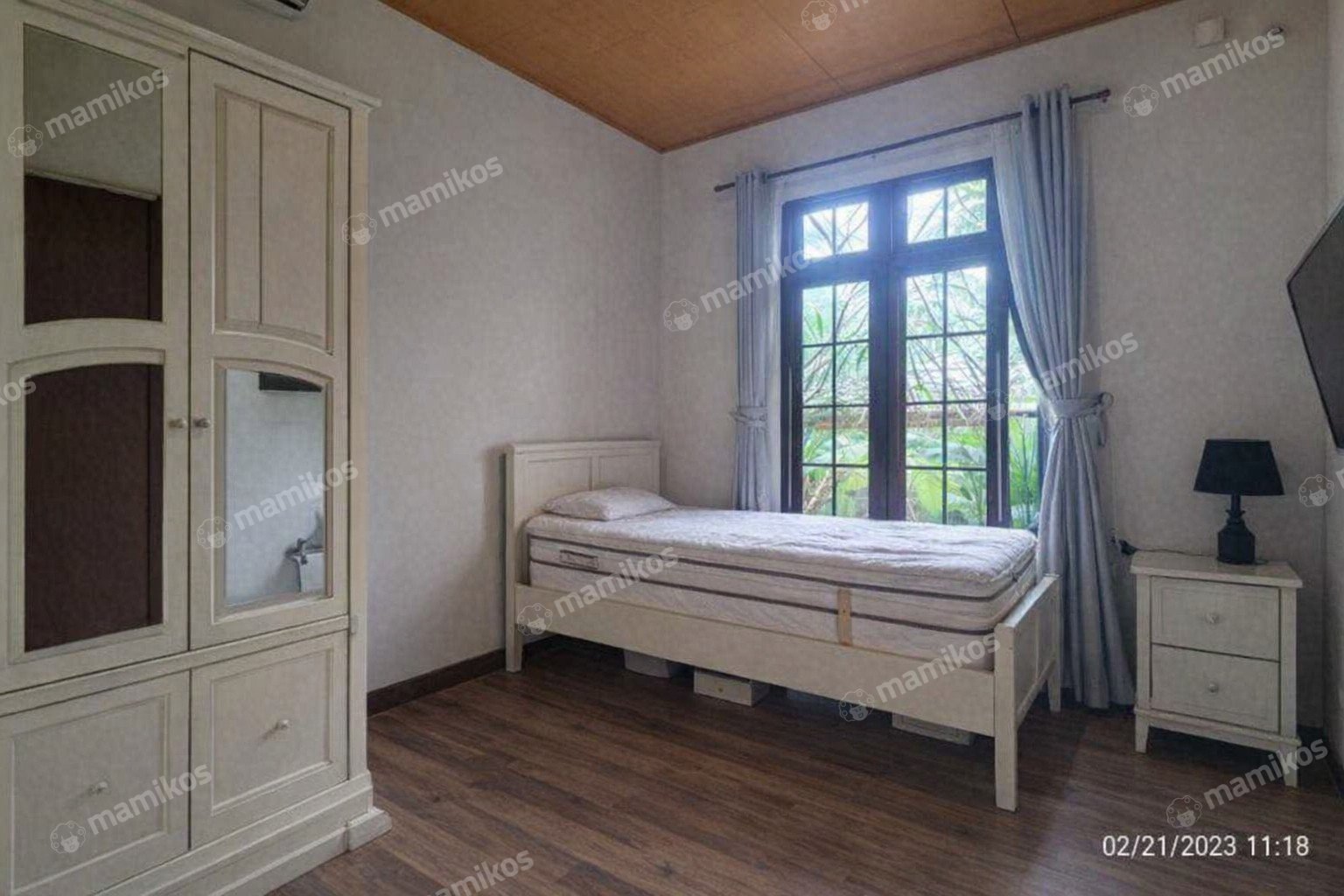 Rumah Sertifikat SHM 5 Kamar Tidur 3 Kamar Mandi Pondok Bambu Jakarta Timur - Photo 4