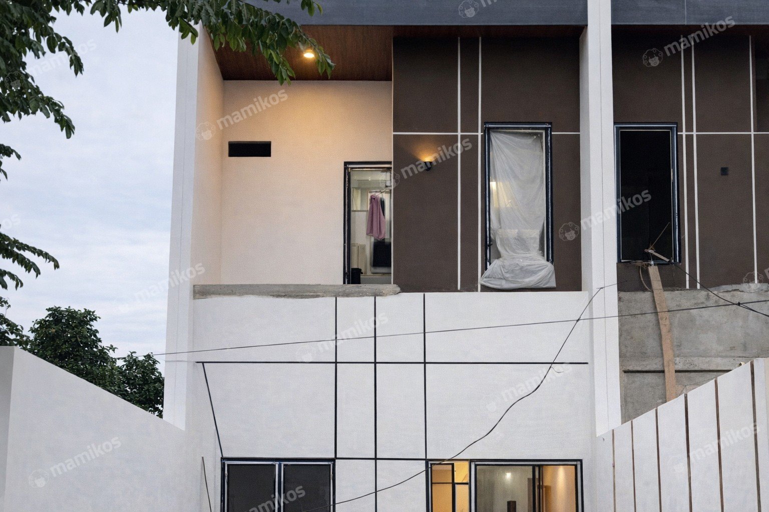 Rumah Sertifikat SHM 4 Kamar Tidur 4 Kamar Mandi Kav DKI Jakarta Barat