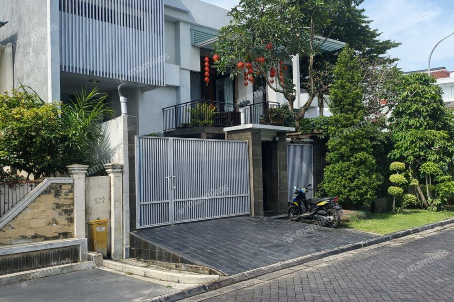 Rumah Sertifikat SHM 8 Kamar Tidur 5 Kamar Mandi Pantai Indah Kapuk Jakarta Utara
