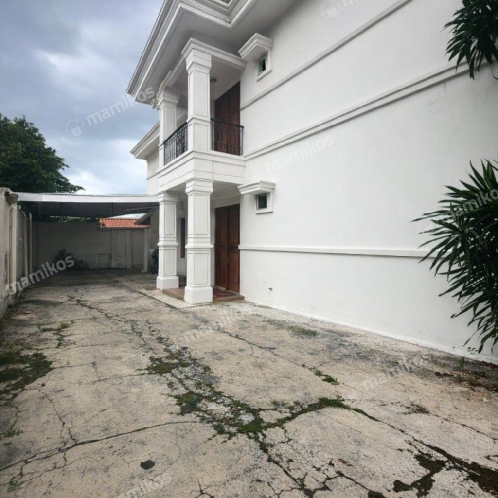 Rumah Sertifikat SHM 8 Kamar Tidur 6 Kamar Mandi Cipinang Jakarta Timur - Photo 2
