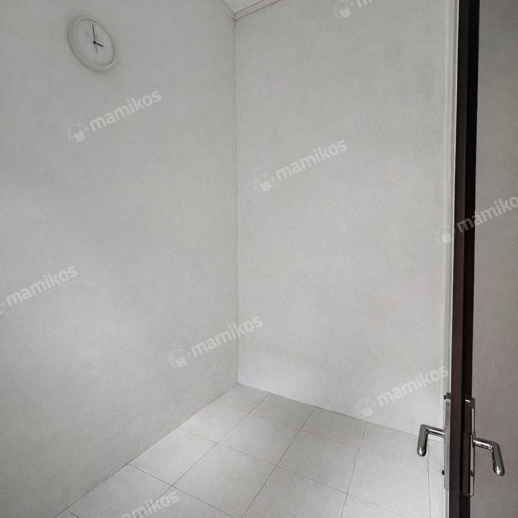 Rumah Sertifikat SHM 3 Kamar Tidur 2 Kamar Mandi Cakung Jakarta Timur - Photo 3