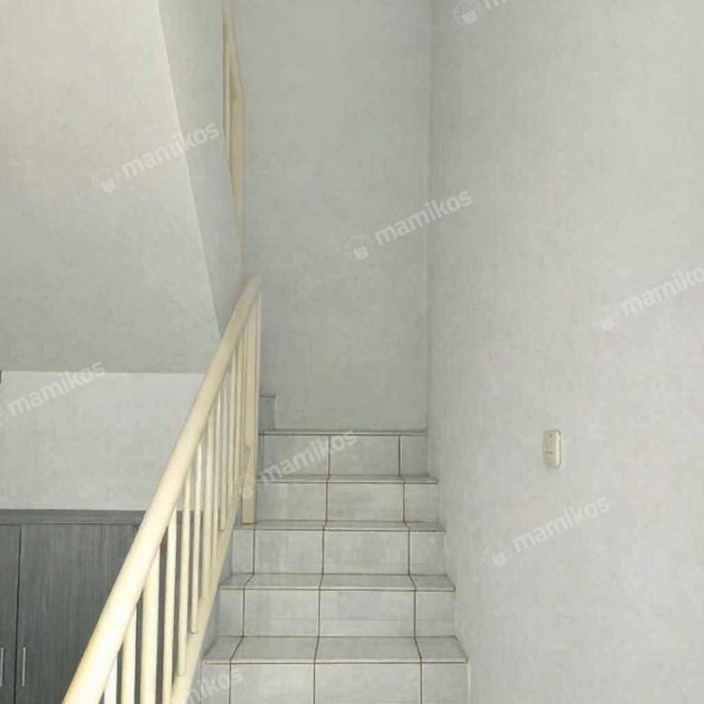 Rumah Sertifikat SHM 3 Kamar Tidur 3 Kamar Mandi Meruya Jakarta Barat - Photo 4