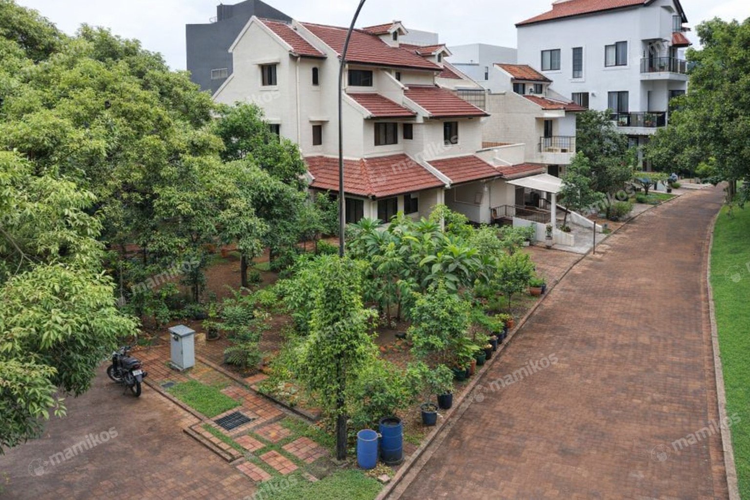 Rumah Sertifikat SHM 5 Kamar Tidur 3 Kamar Mandi Mutiara Kedoya Jakarta Barat - Photo 3
