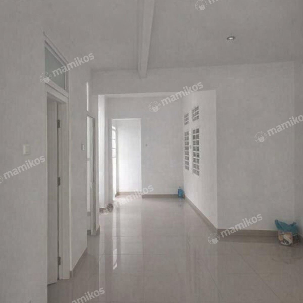 Rumah Sertifikat SHM 3 Kamar Tidur 3 Kamar Mandi Kota Wisata Jakarta Timur - Photo 2