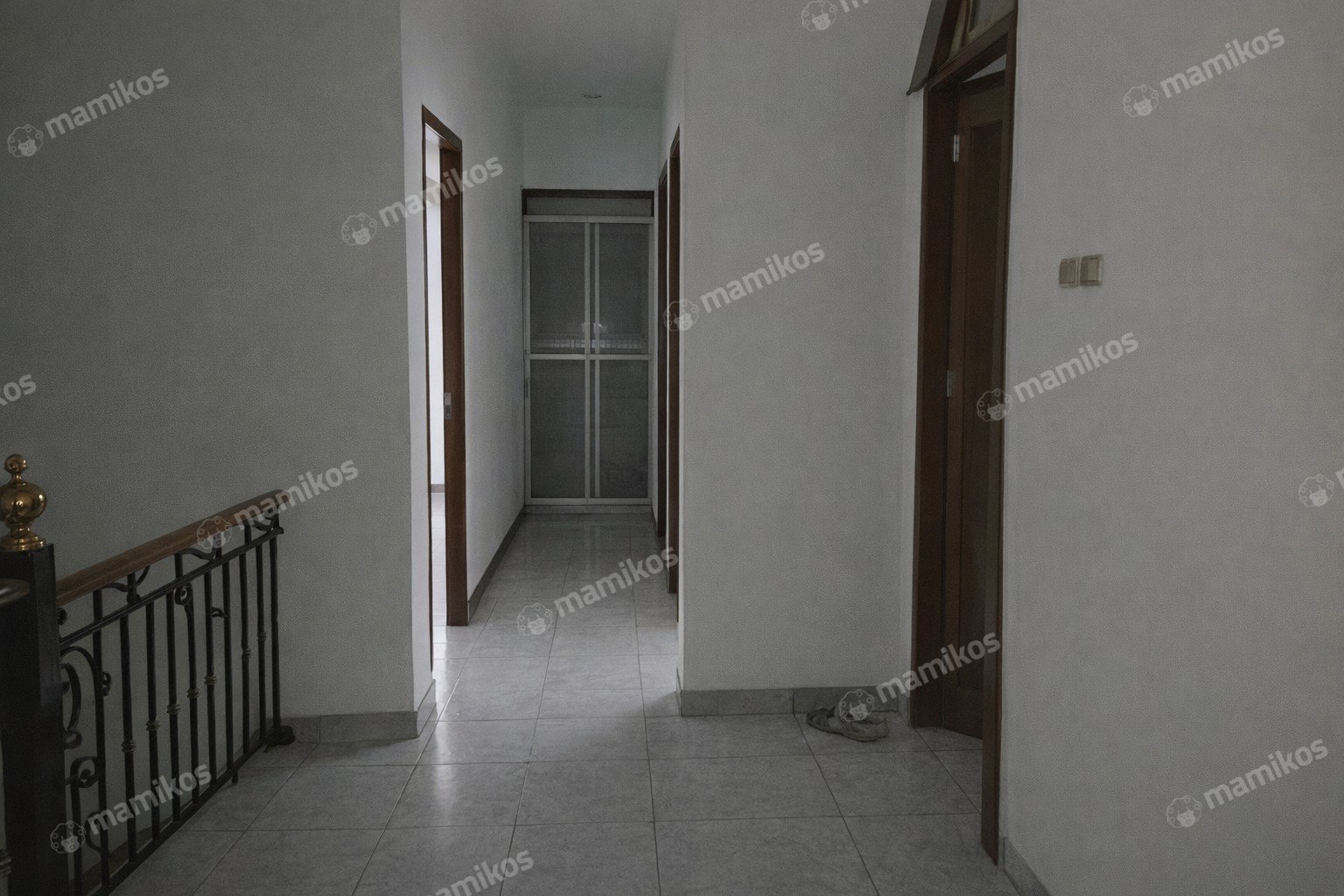 Rumah Sertifikat SHM 3 Kamar Tidur 3 Kamar Mandi Sunter Jakarta Utara - Photo 2