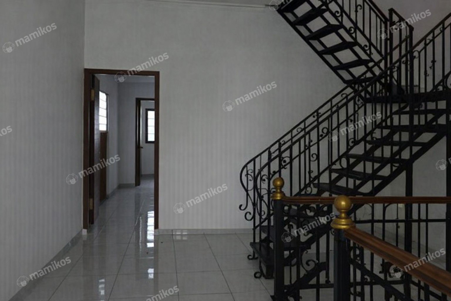 Rumah Sertifikat SHM 3 Kamar Tidur 3 Kamar Mandi Sunter Jakarta Utara - Photo 4