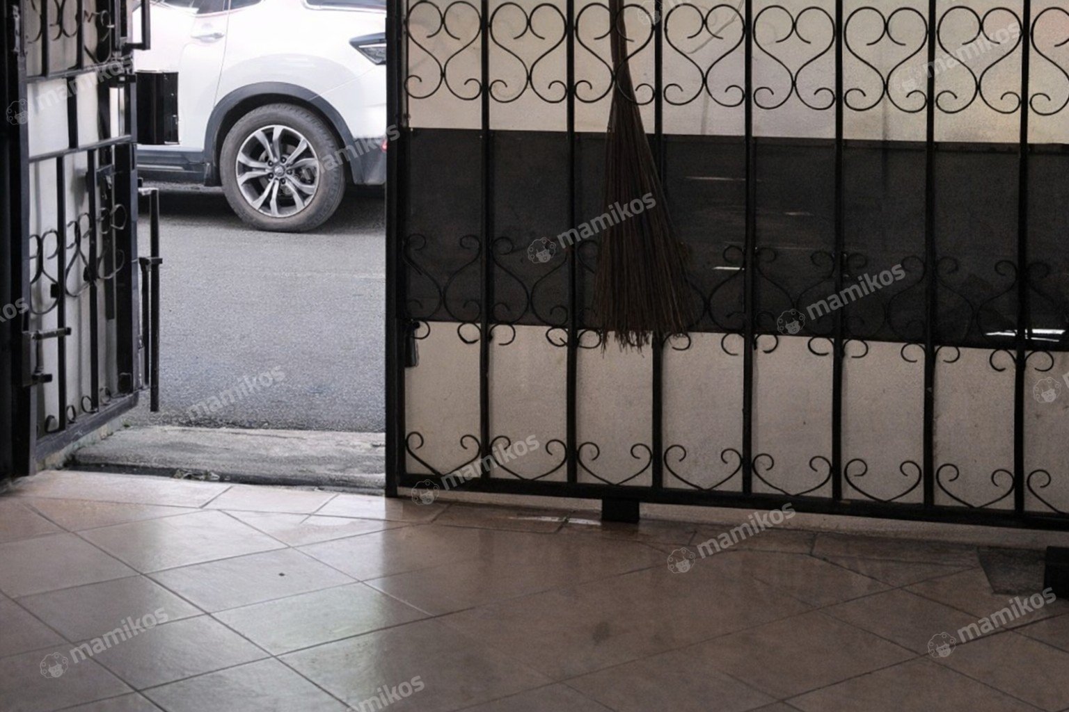 Rumah Sertifikat SHM 3 Kamar Tidur 3 Kamar Mandi Citra Garden Jakarta Barat