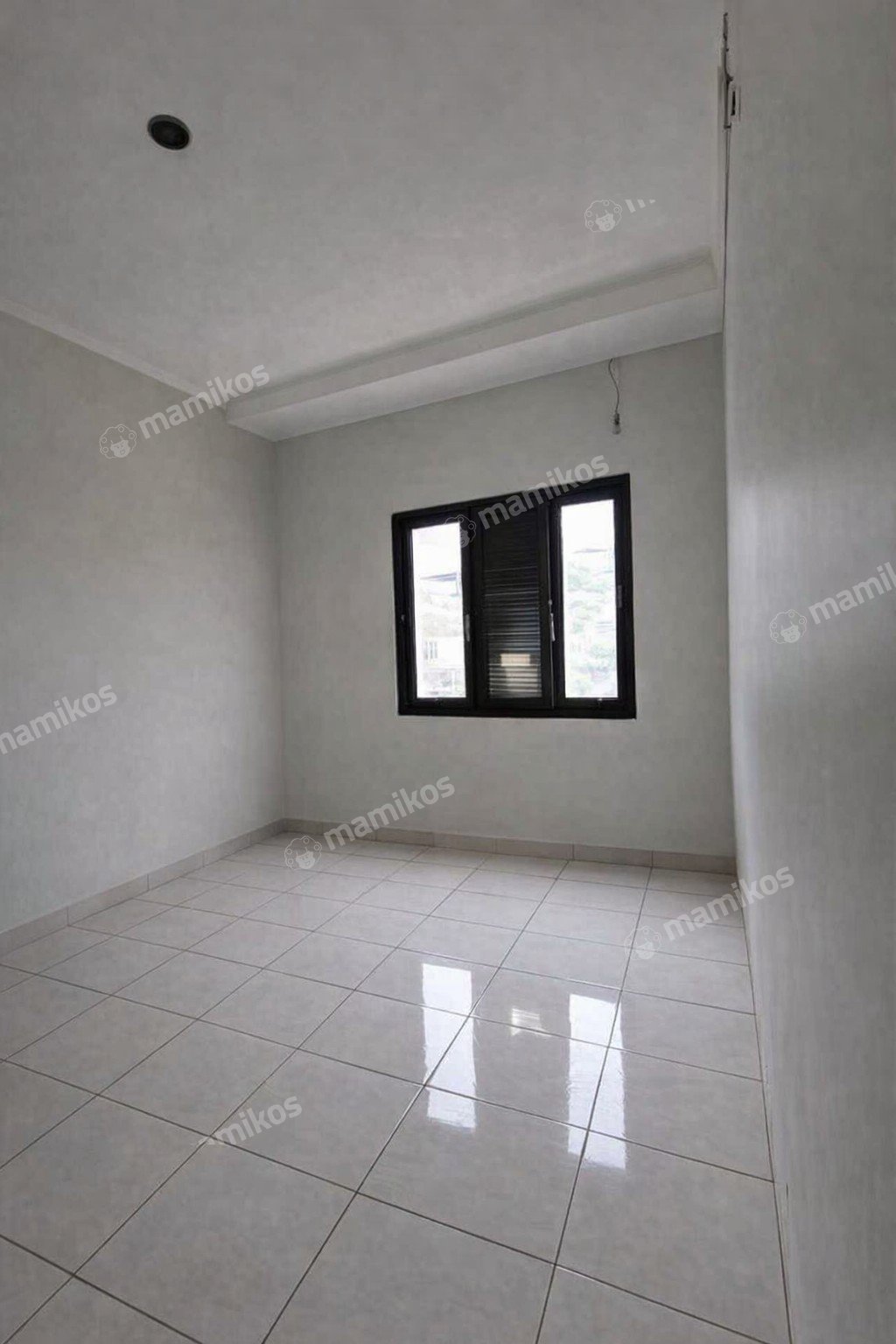 Rumah Sertifikat SHM 4 Kamar Tidur 2 Kamar Mandi Tanjung Duren Jakarta Barat - Photo 2