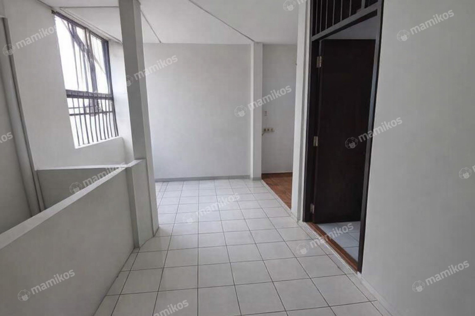 Rumah Sertifikat SHM 4 Kamar Tidur 2 Kamar Mandi Tanjung Duren Jakarta Barat - Photo 5