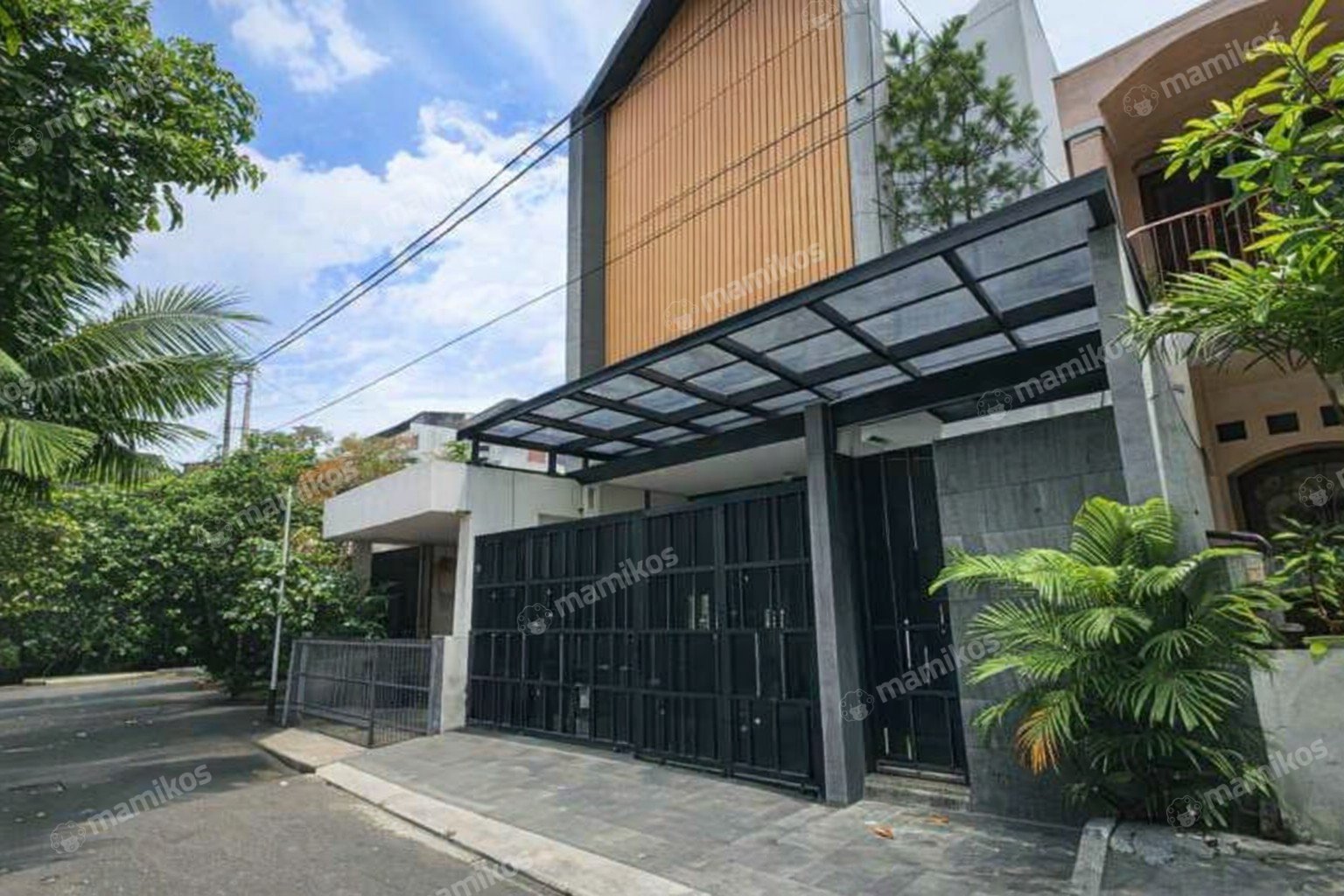 Rumah Sertifikat SHM 3 Kamar Tidur 3 Kamar Mandi Lebak Bulus Jakarta Selatan