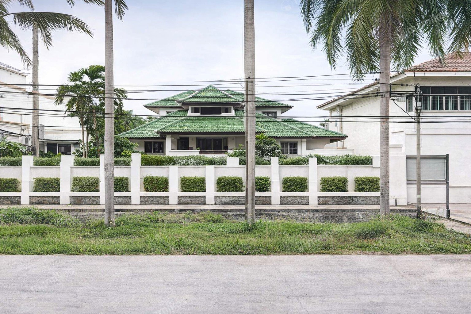 Rumah Sertifikat SHM 6 Kamar Tidur 3 Kamar Mandi Green garden Jakarta Barat - Photo 3