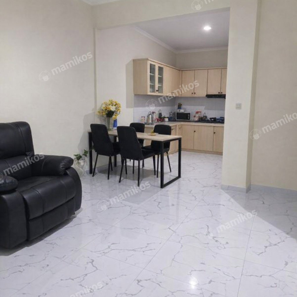 Rumah Sertifikat SHM 3 Kamar Tidur 2 Kamar Mandi Taman Surya Jakarta Barat - Photo 3