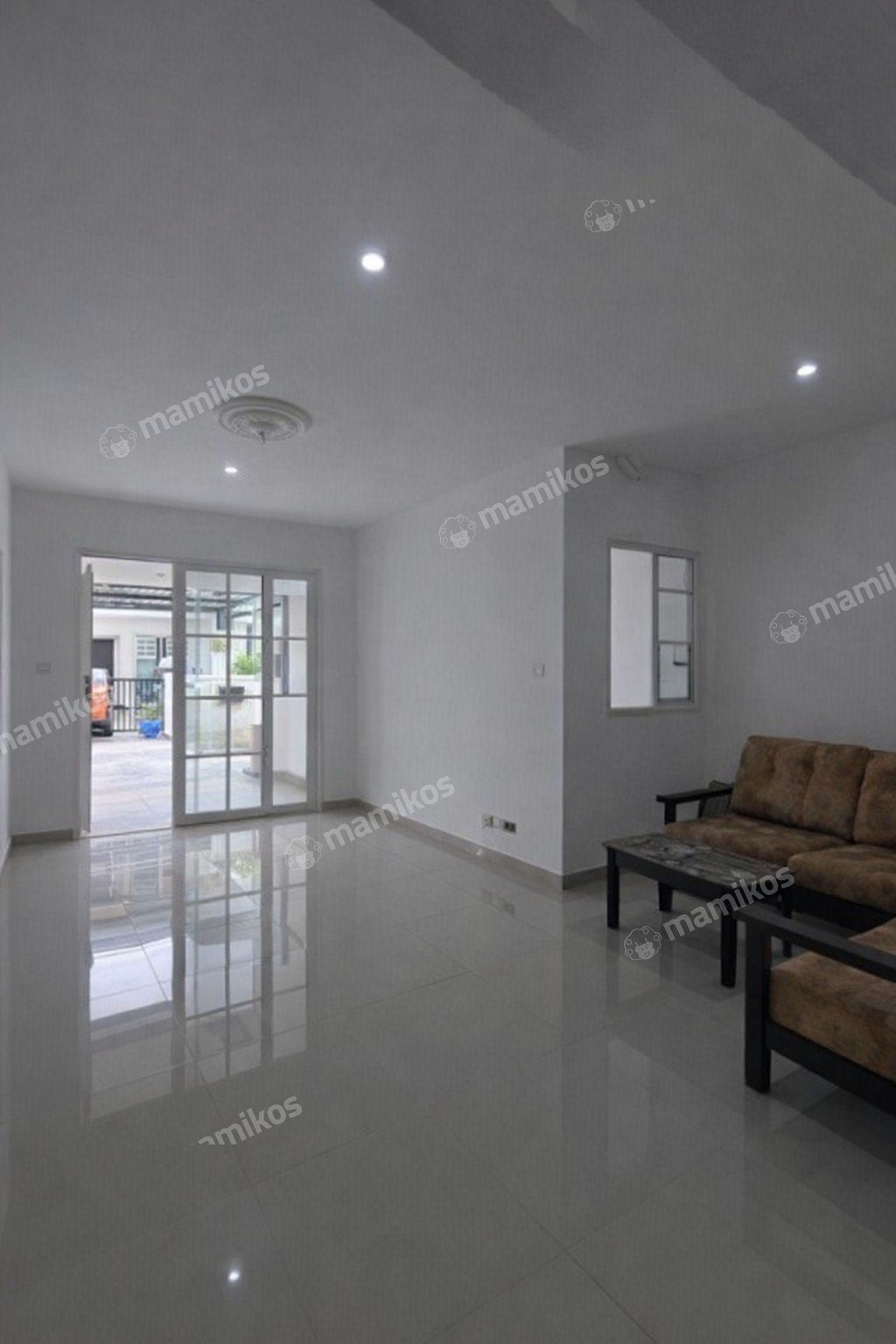 Rumah Sertifikat SHM 3 Kamar Tidur 2 Kamar Mandi Kota Wisata Jakarta Timur - Photo 3