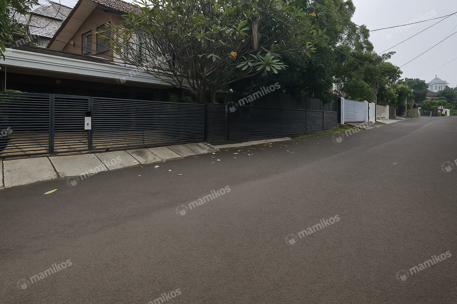 Rumah Sertifikat SHM 6 Kamar Tidur 4 Kamar Mandi Kebayoran Baru Jakarta Selatan