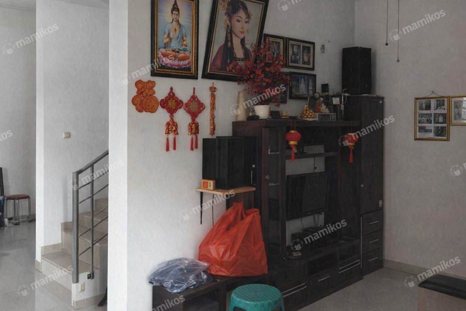 Rumah Sertifikat SHM 2 Kamar Tidur 2 Kamar Mandi Taman Surya Jakarta Barat