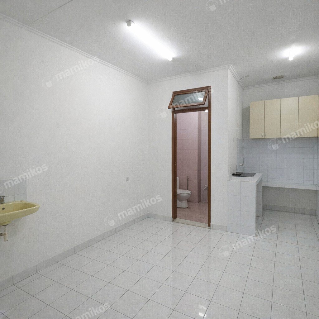 Rumah Sertifikat SHM 4 Kamar Tidur 4 Kamar Mandi Tomang Jakarta Barat - Photo 5