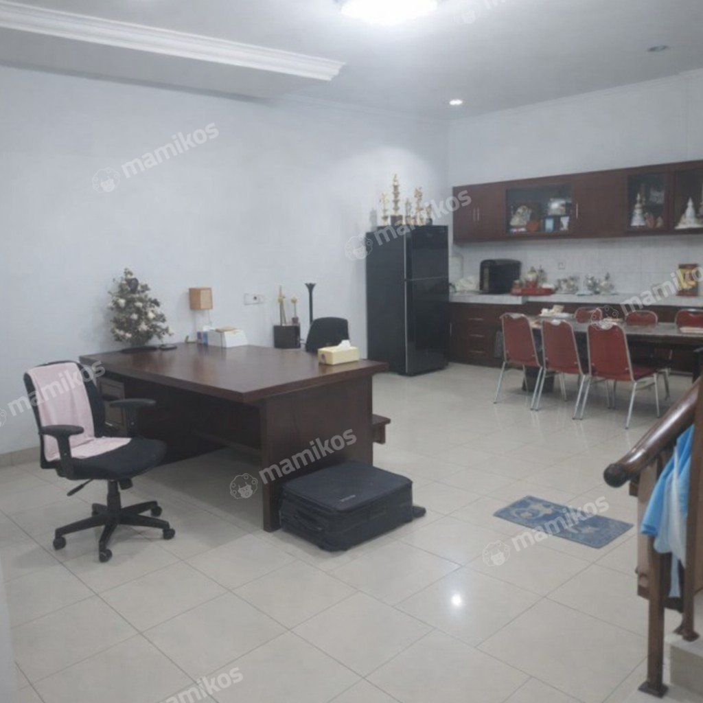 Rumah Sertifikat SHM 5 Kamar Tidur 5 Kamar Mandi Kembangan Jakarta Barat - Photo 4