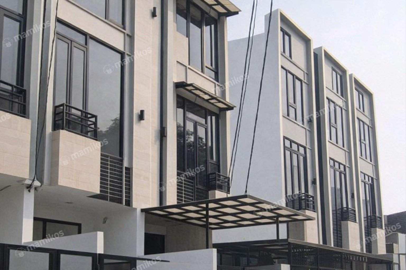 Rumah Sertifikat SHM 4 Kamar Tidur 4 Kamar Mandi Kedoya Jakarta Barat