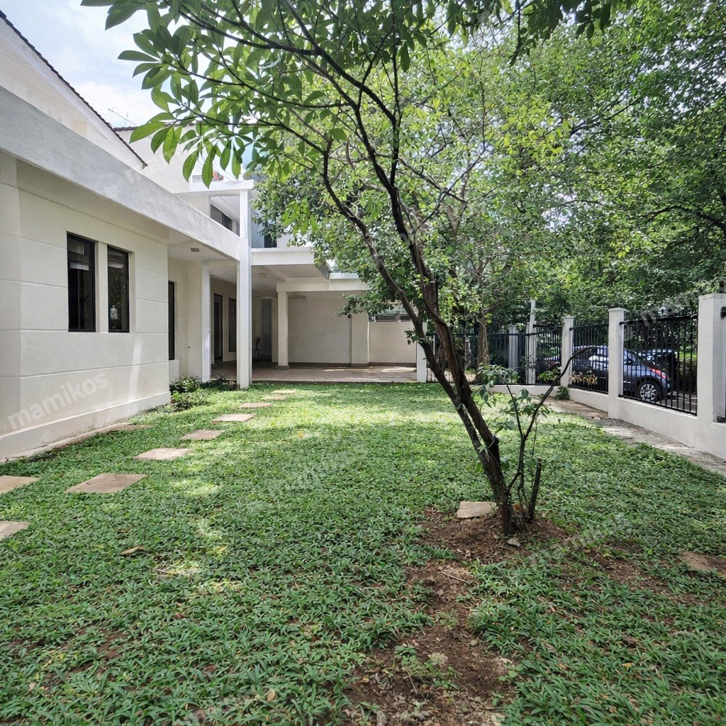 Rumah Sertifikat SHM 9 Kamar Tidur 4 Kamar Mandi Kebayoran Baru Jakarta Selatan - Photo 4