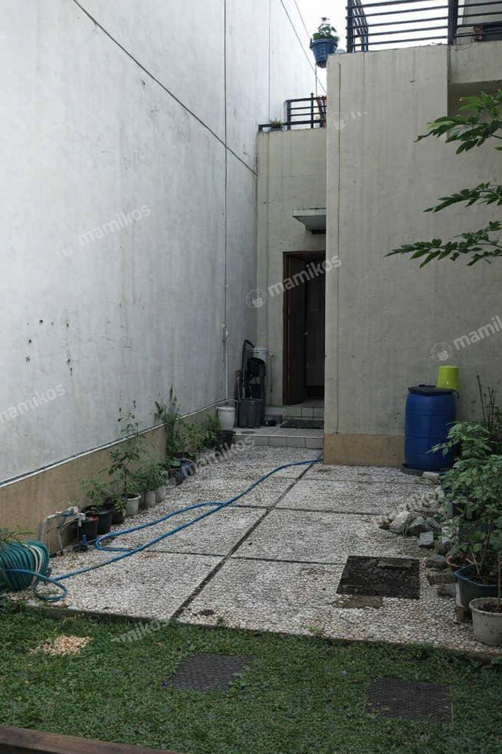 Rumah Sertifikat HGB 4 Kamar Tidur 4 Kamar Mandi Pulomas Jakarta Timur - Photo 2