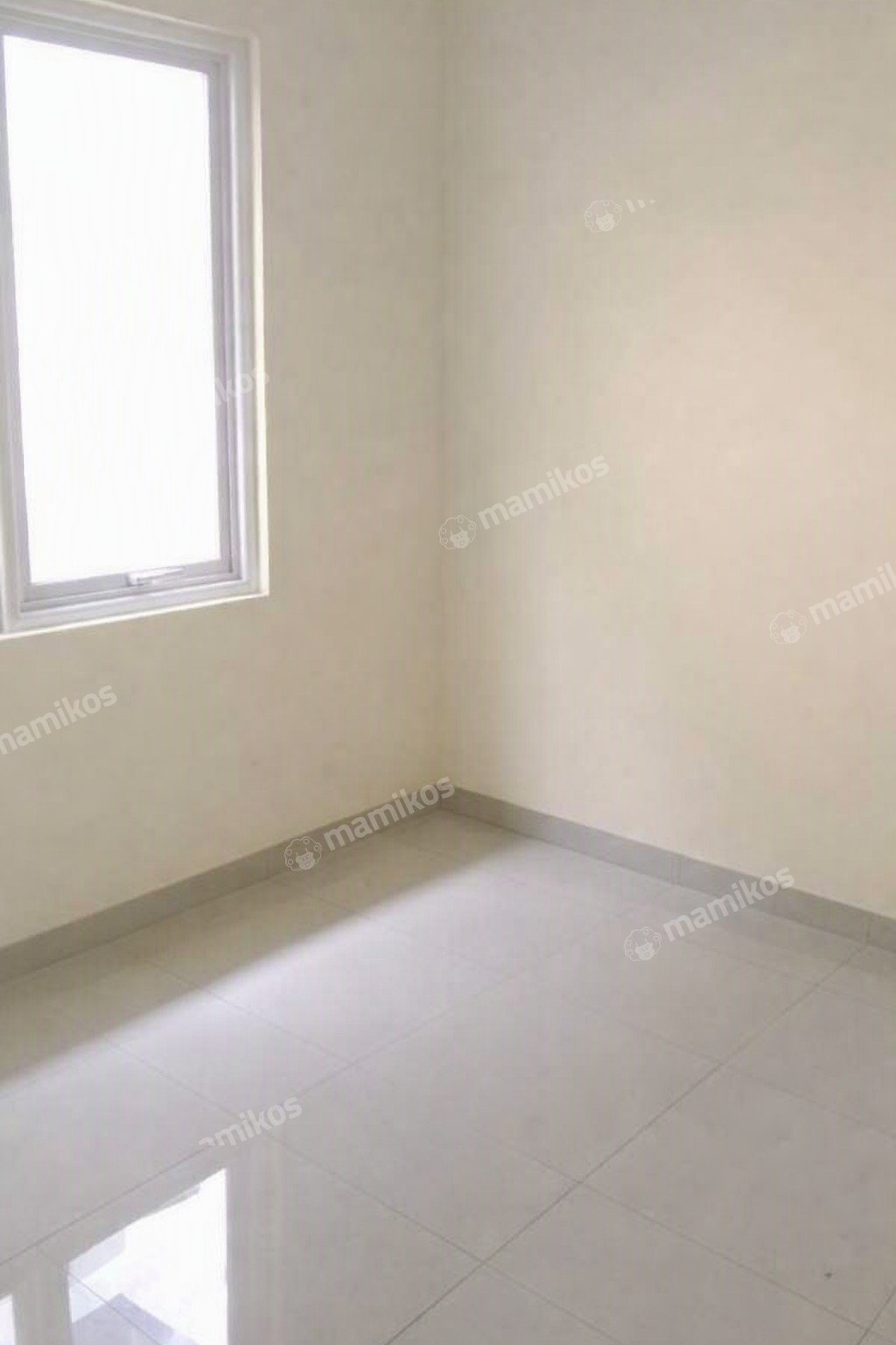 Rumah Sertifikat SHM 3 Kamar Tidur 3 Kamar Mandi Kelapa Gading Jakarta Utara - Photo 3