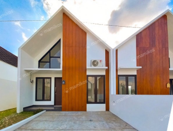 Rumah Sertifikat SHM 2 Kamar Tidur 1 Kamar Mandi Maguwoharjo Yogyakarta - Photo 2