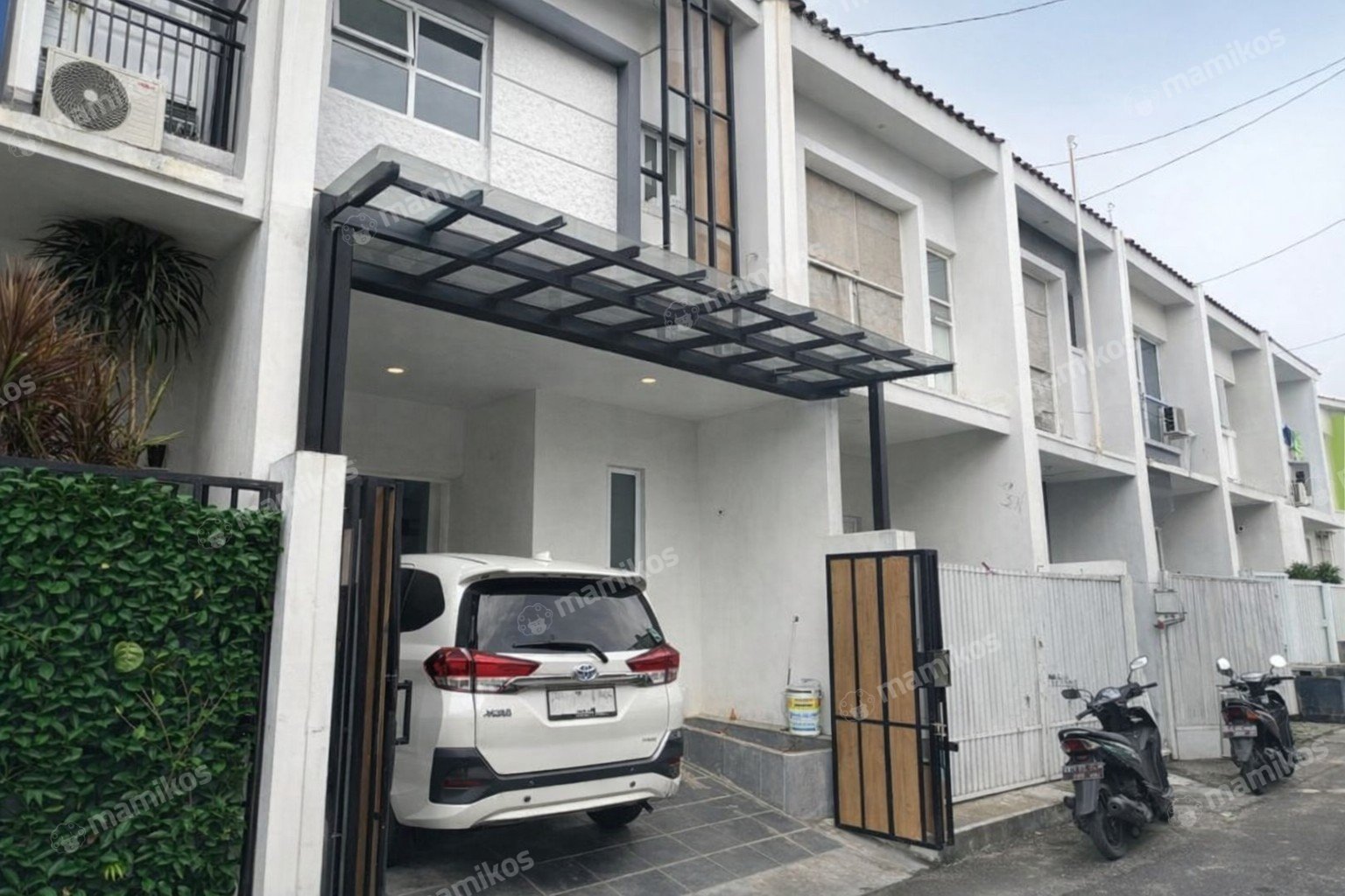 Rumah Sertifikat SHM 4 Kamar Tidur 3 Kamar Mandi Rawa Buaya Jakarta Barat