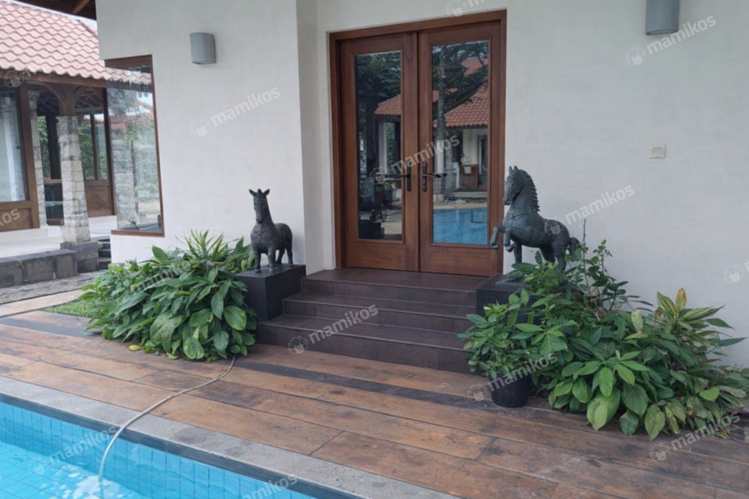 Rumah Sertifikat SHM 5 Kamar Tidur 5 Kamar Mandi Pondok Indah Jakarta Selatan - Photo 4
