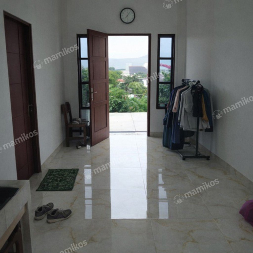 Rumah Sertifikat SHM 5 Kamar Tidur 4 Kamar Mandi Tanjung Priok Jakarta Utara - Photo 2