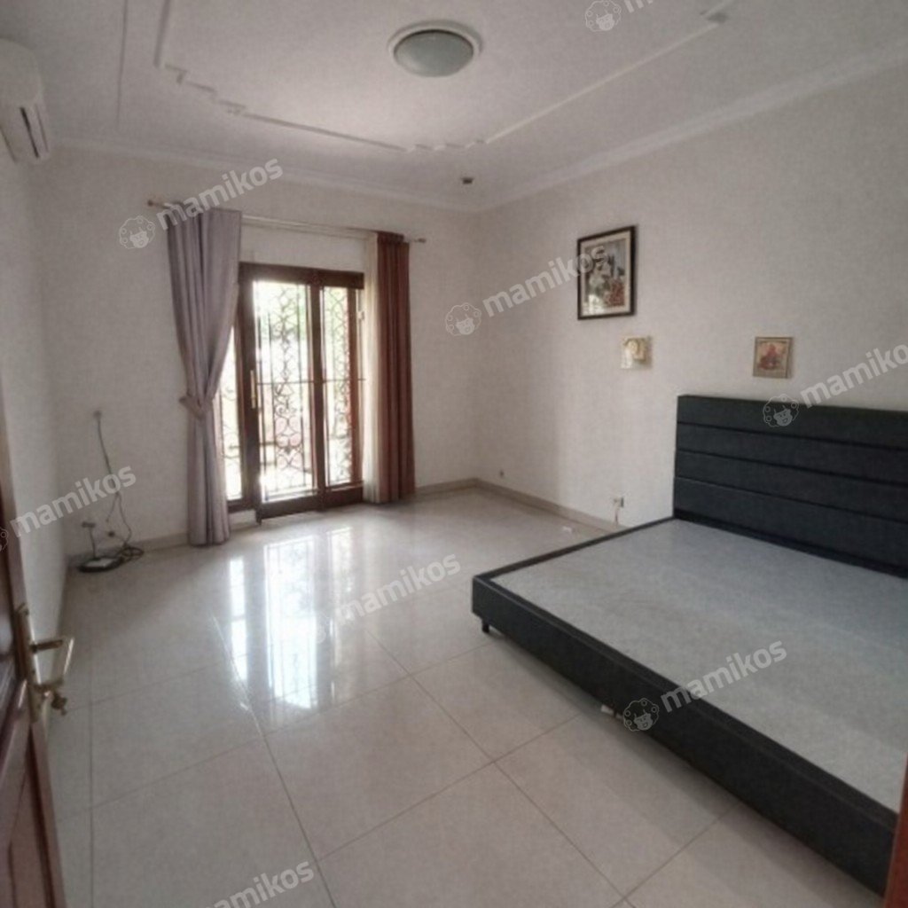 Rumah Sertifikat SHM 3 Kamar Tidur 2 Kamar Mandi Sunter Jakarta Utara - Photo 3
