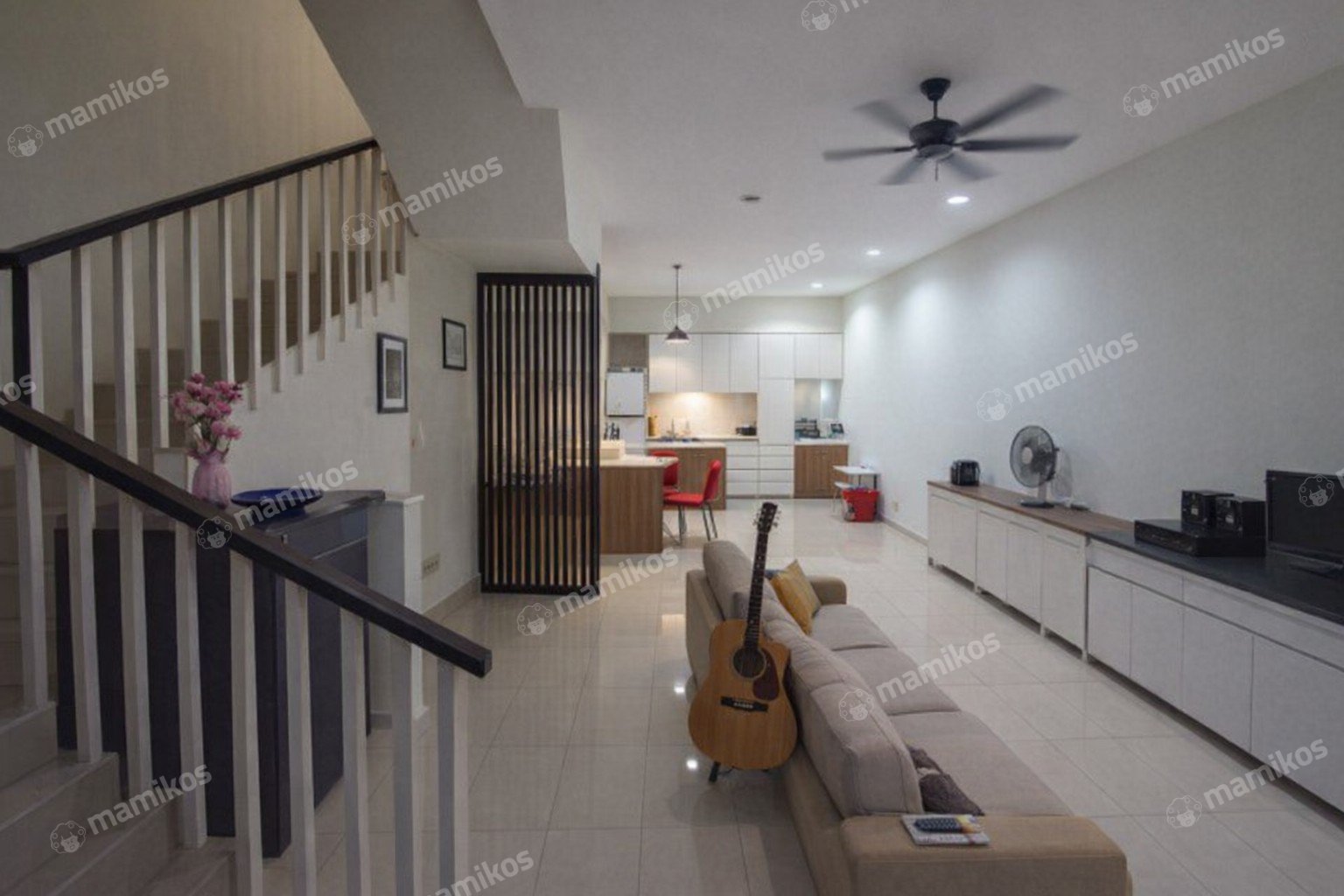Rumah Sertifikat SHM 3 Kamar Tidur 3 Kamar Mandi Citra Garden Jakarta Barat - Photo 2