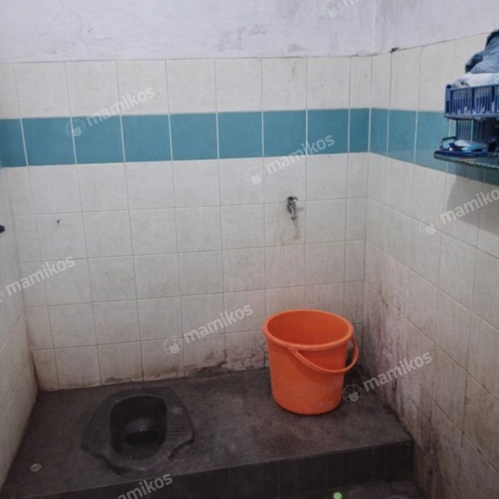 Rumah 5 Kamar Tidur 2 Kamar Mandi 2 Lantai Pasar Rebo Jakarta Timur - Photo 5