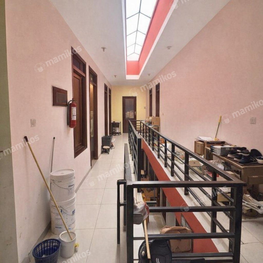 Rumah Sertifikat SHM 36 Kamar Tidur 35 Kamar Mandi Panglima Polim Jakarta Selatan - Photo 5