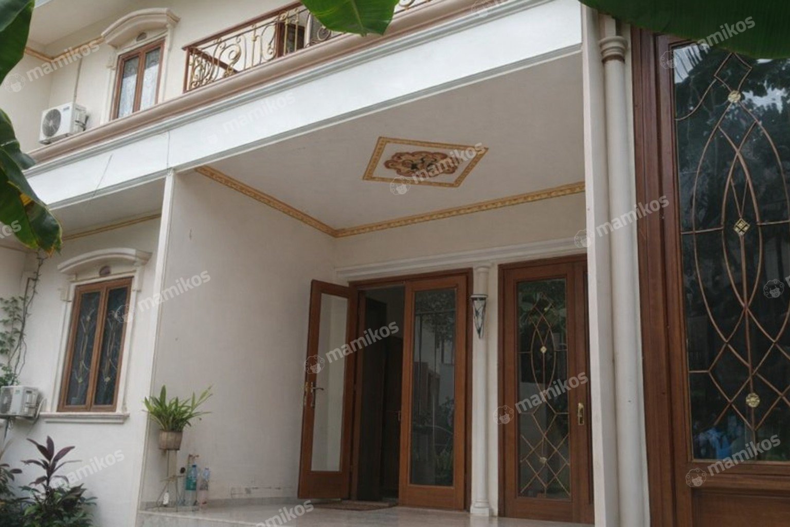 Rumah Sertifikat SHM 7 Kamar Tidur 9 Kamar Mandi Pesanggrahan Jakarta Selatan