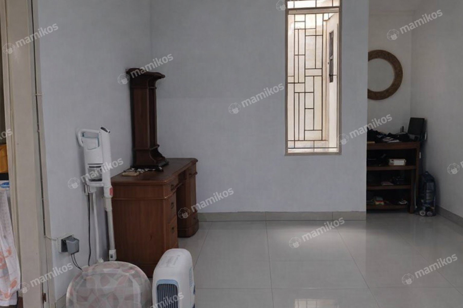 Rumah Sertifikat HGB 3 Kamar Tidur 2 Kamar Mandi Taman Palem Jakarta Barat