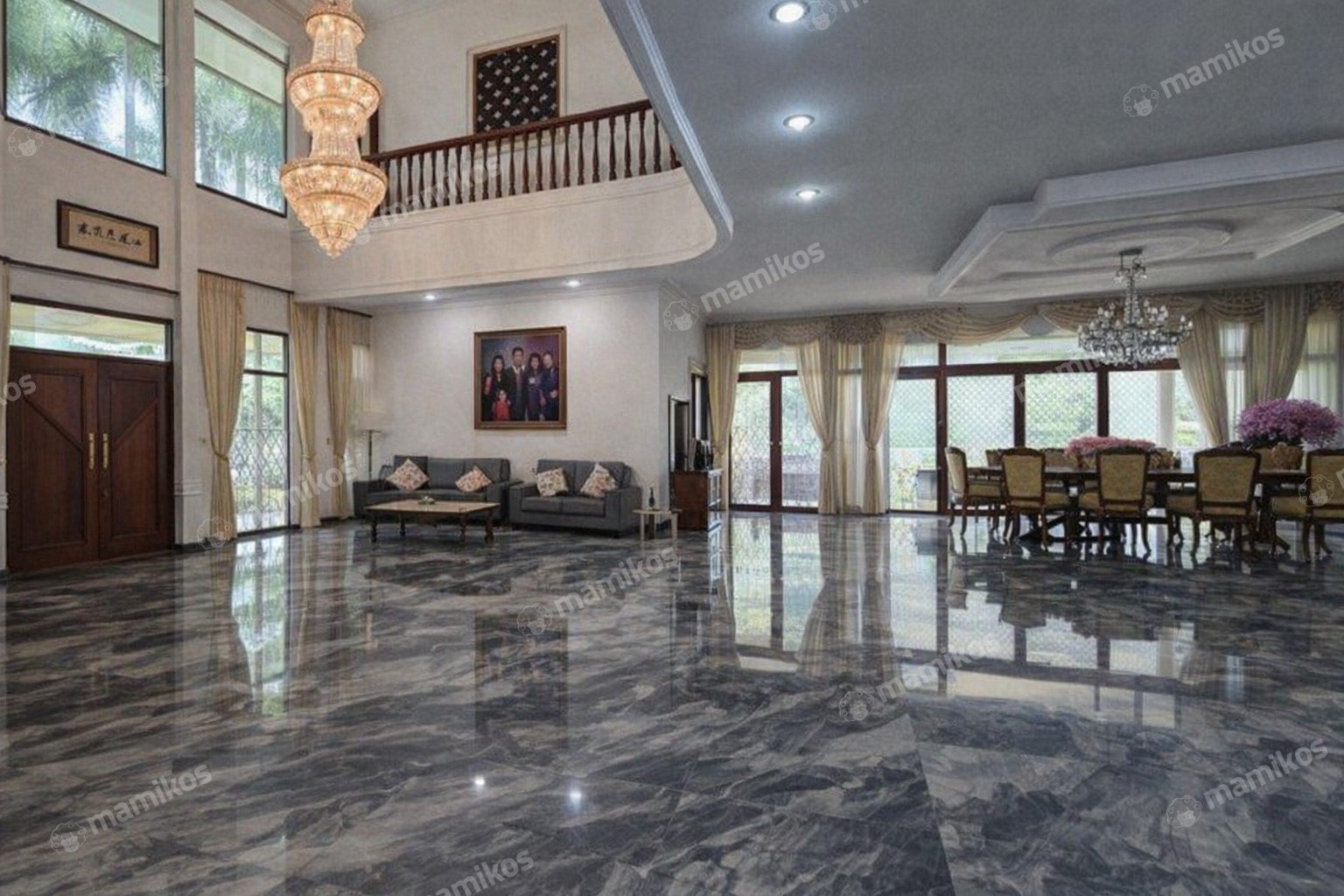 Rumah Sertifikat SHM 6 Kamar Tidur 4 Kamar Mandi Intercon Jakarta Barat