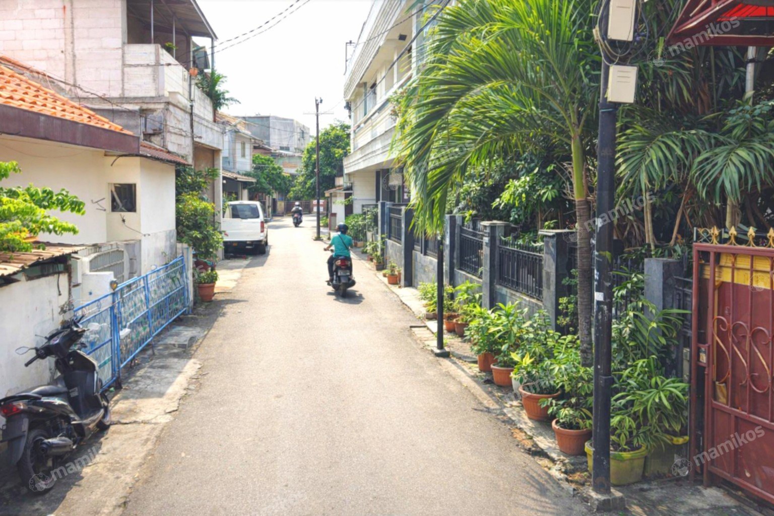 Rumah Sertifikat SHM 3 Kamar Tidur 1 Kamar Mandi Tomang Jakarta Barat - Photo 2
