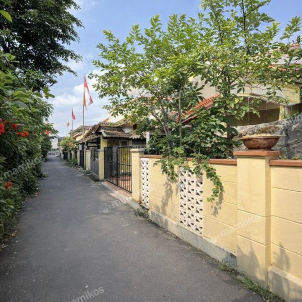 Rumah Sertifikat SHM 3 Kamar Tidur 2 Kamar Mandi Lubang Buaya Jakarta Timur - Photo 3