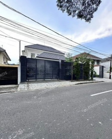 Rumah Sertifikat SHM 5 Kamar Tidur 5 Kamar Mandi Menteng Jakarta Pusat - Photo 2