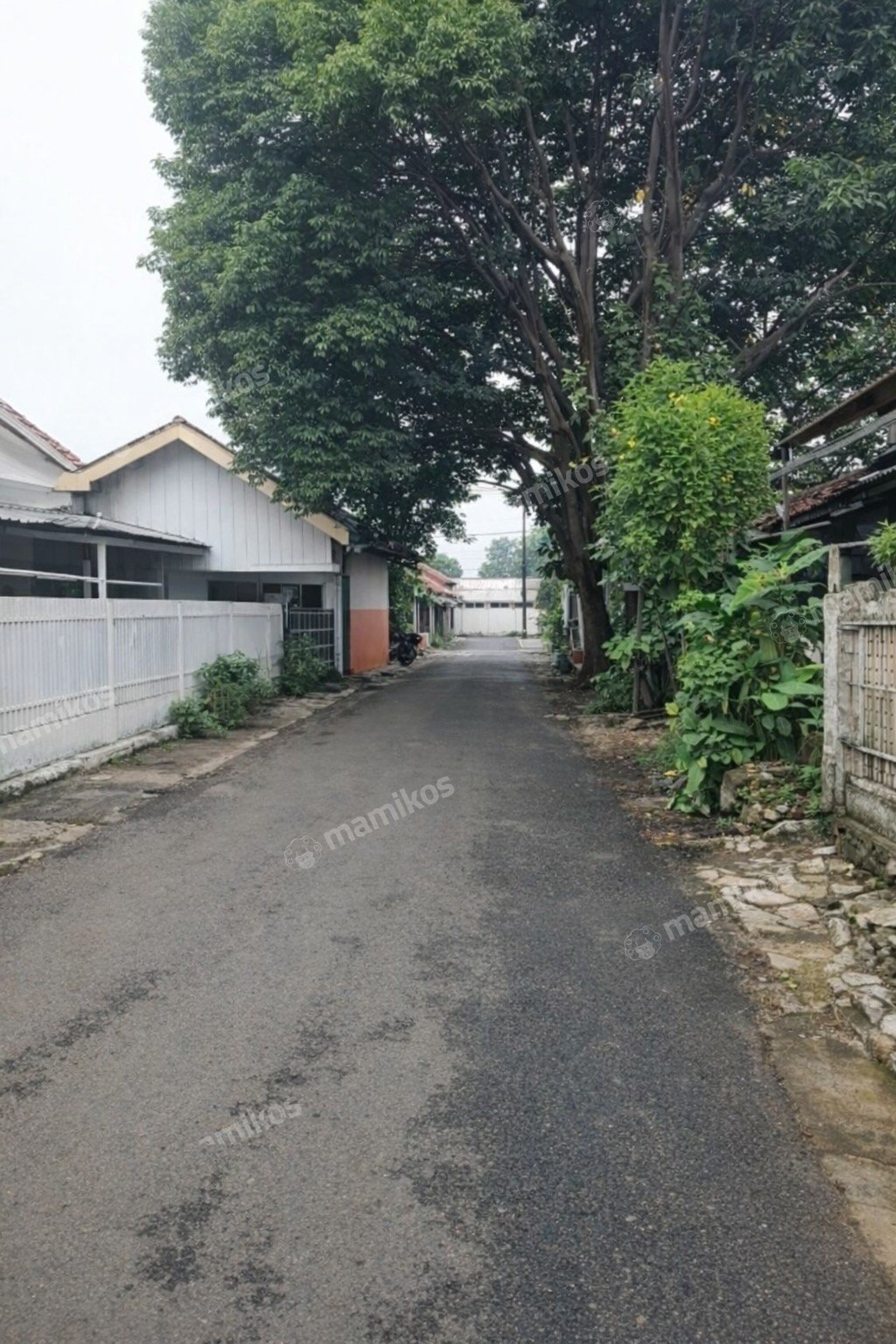 Rumah Sertifikat SHM 6 Kamar Tidur 1 Kamar Mandi Kemanggisan Jakarta Barat - Photo 4