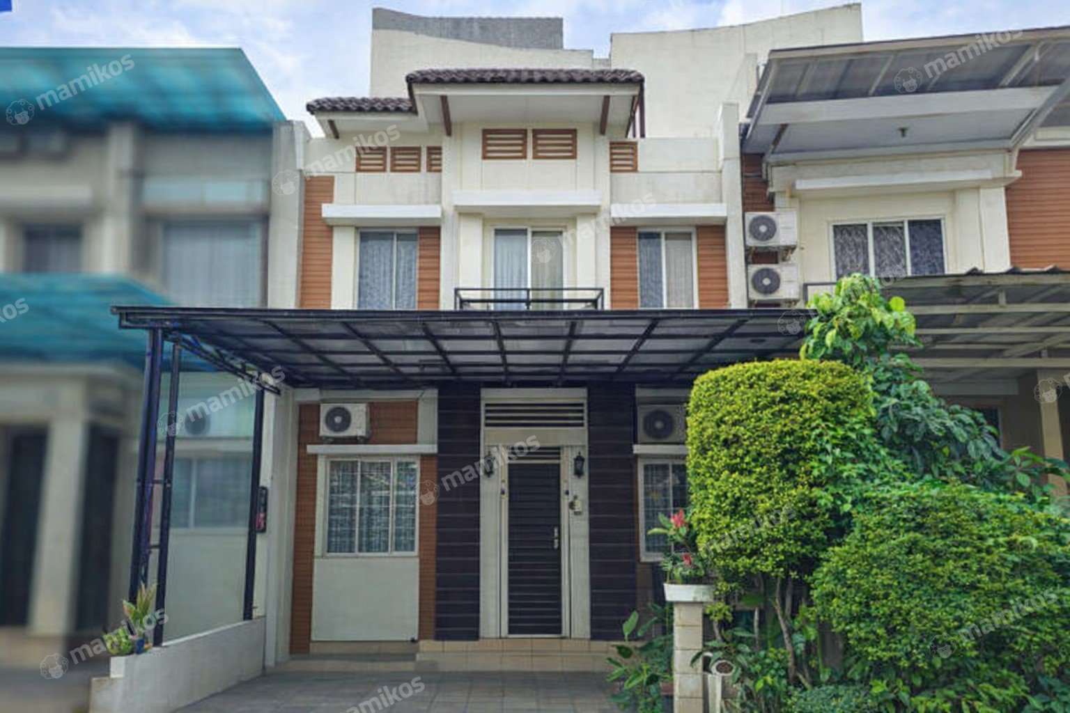 Rumah Sertifikat SHM 4 Kamar Tidur 3 Kamar Mandi Green Mansion Jakarta Barat