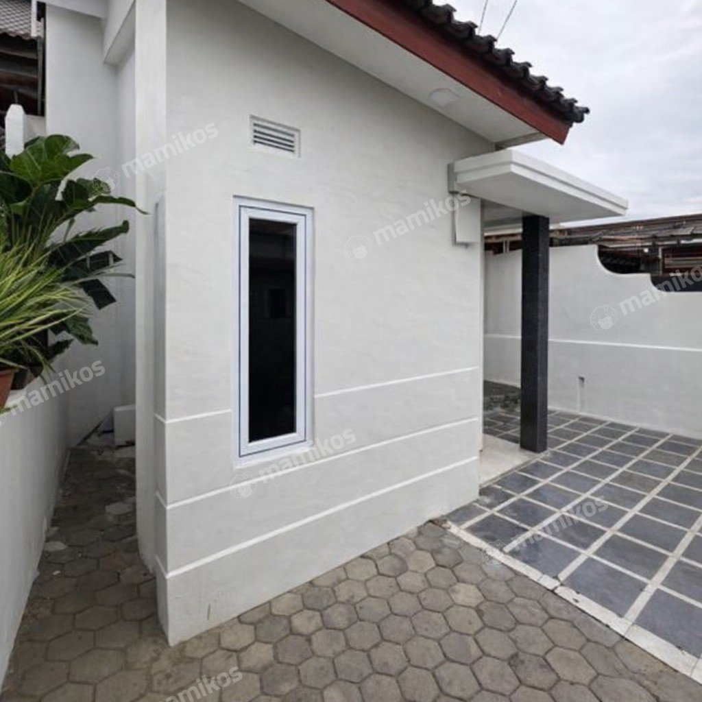 Rumah Sertifikat SHM 3 Kamar Tidur 2 Kamar Mandi Cilangkap Jakarta Timur - Photo 2