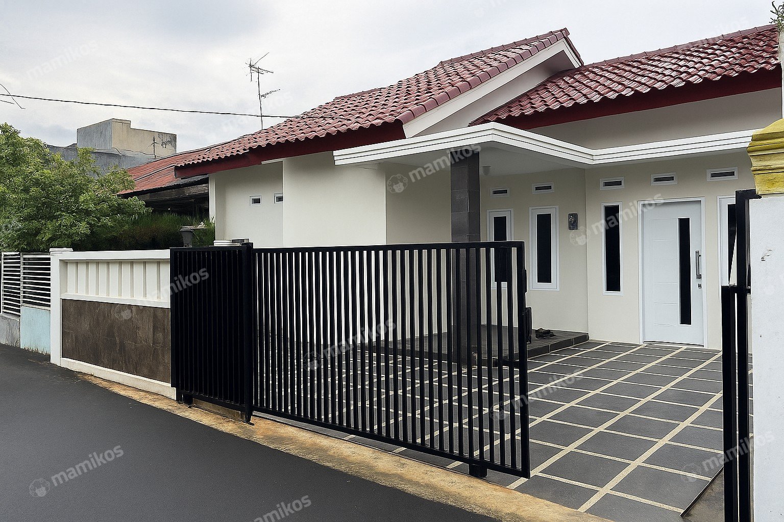 Rumah Sertifikat SHM 3 Kamar Tidur 2 Kamar Mandi Cilangkap Jakarta Timur - Photo 3