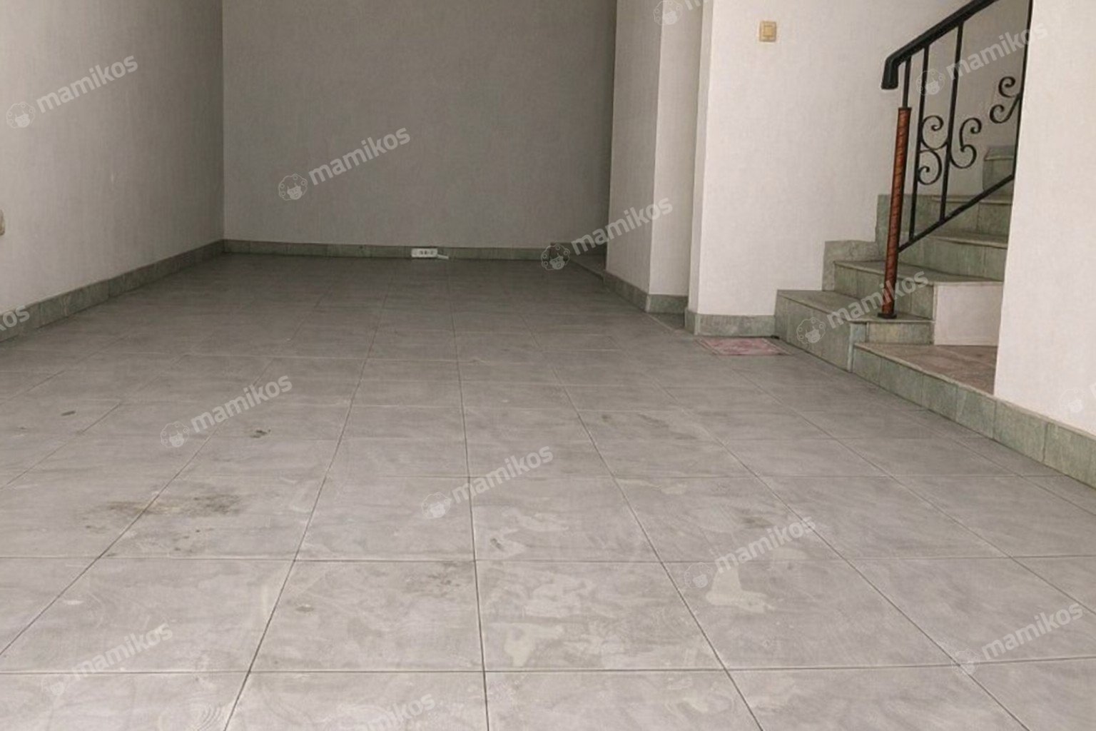 Rumah Sertifikat SHM 5 Kamar Tidur 3 Kamar Mandi Taman Palem Jakarta Barat