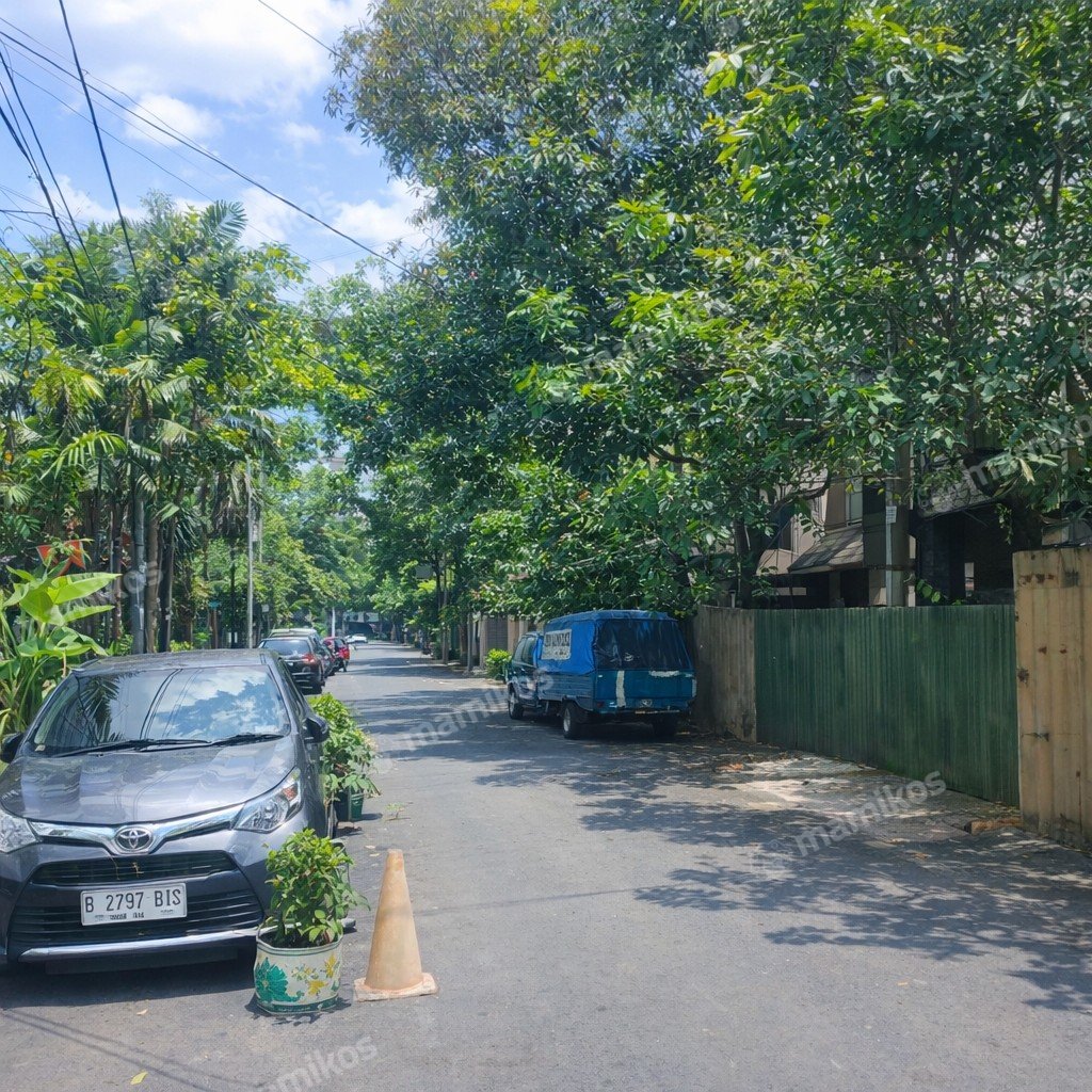 Rumah Sertifikat SHM 4 Kamar Tidur 5 Kamar Mandi Tanjung Duren Utara Jakarta Barat - Photo 3