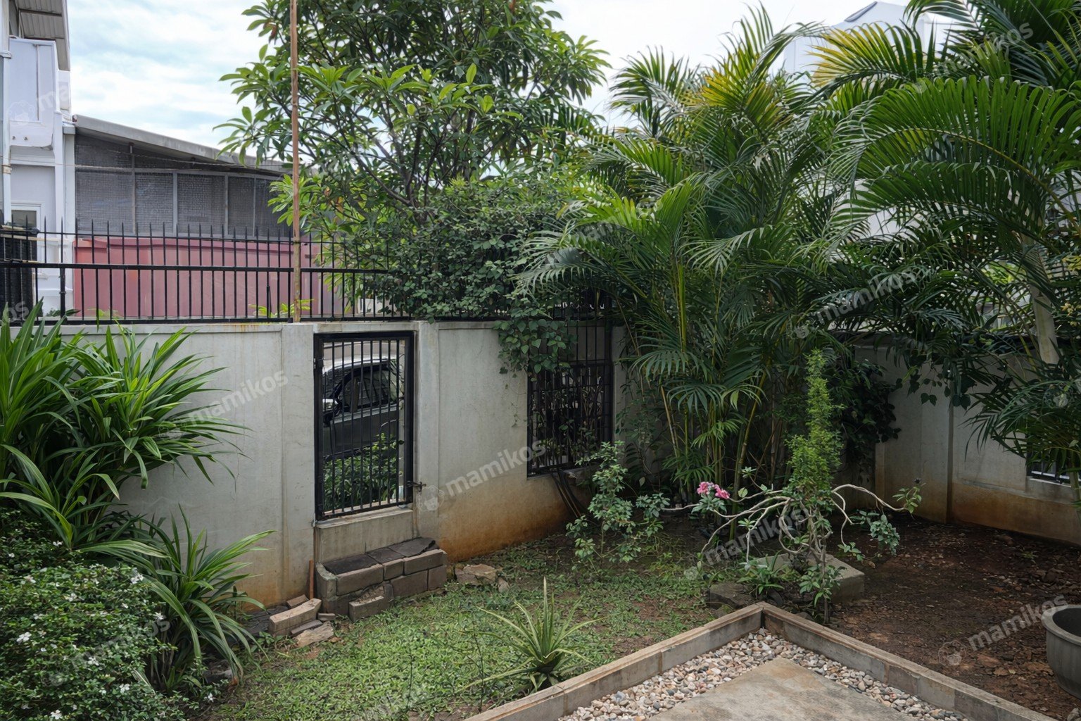 Rumah Sertifikat SHM 4 Kamar Tidur 3 Kamar Mandi Duri Kosambi Jakarta Barat