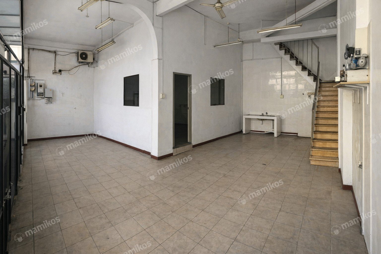 Rumah Sertifikat SHM 4 Kamar Tidur 4 Kamar Mandi Jelambar Jakarta Barat - Photo 4
