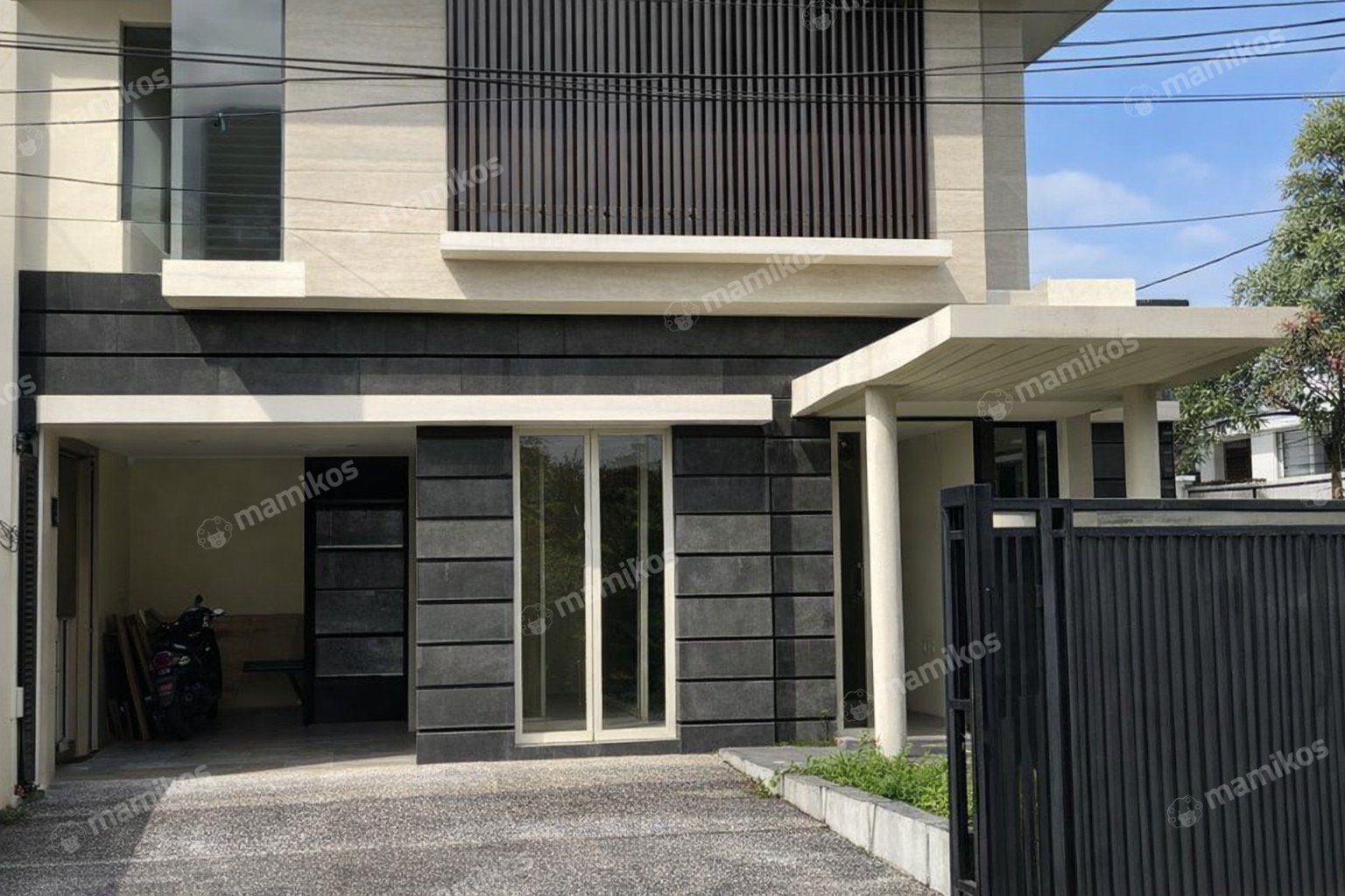 Rumah 4 Kamar Tidur 3 Kamar Mandi 2 Lantai Cipete Jakarta Selatan