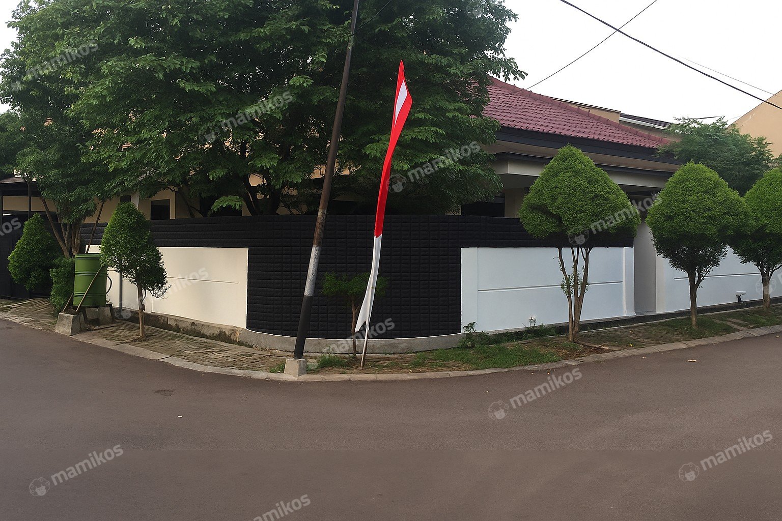 Rumah Sertifikat SHM 4 Kamar Tidur 4 Kamar Mandi Joglo Jakarta Barat