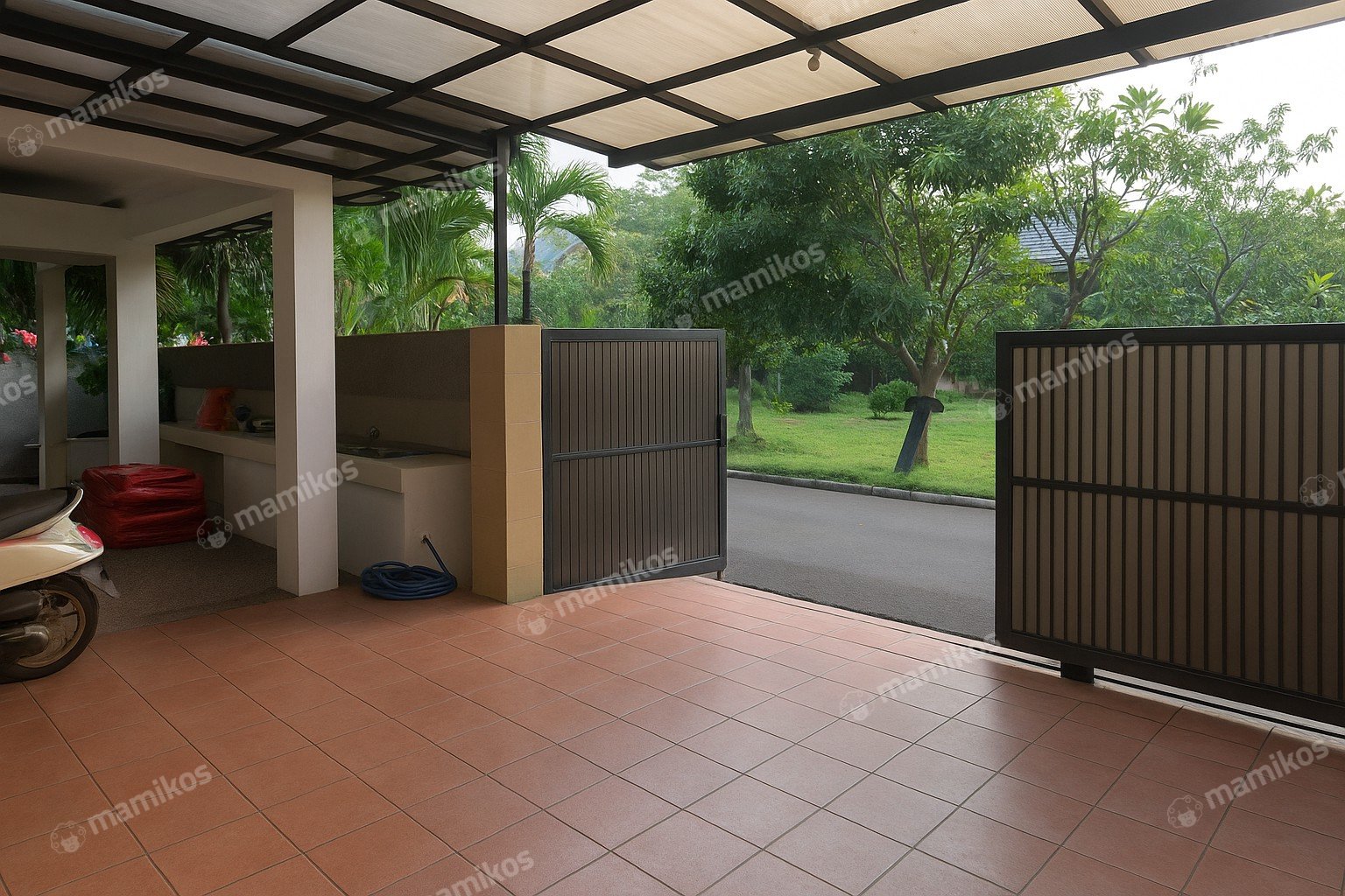 Rumah Sertifikat SHM 4 Kamar Tidur 4 Kamar Mandi Joglo Jakarta Barat - Photo 4